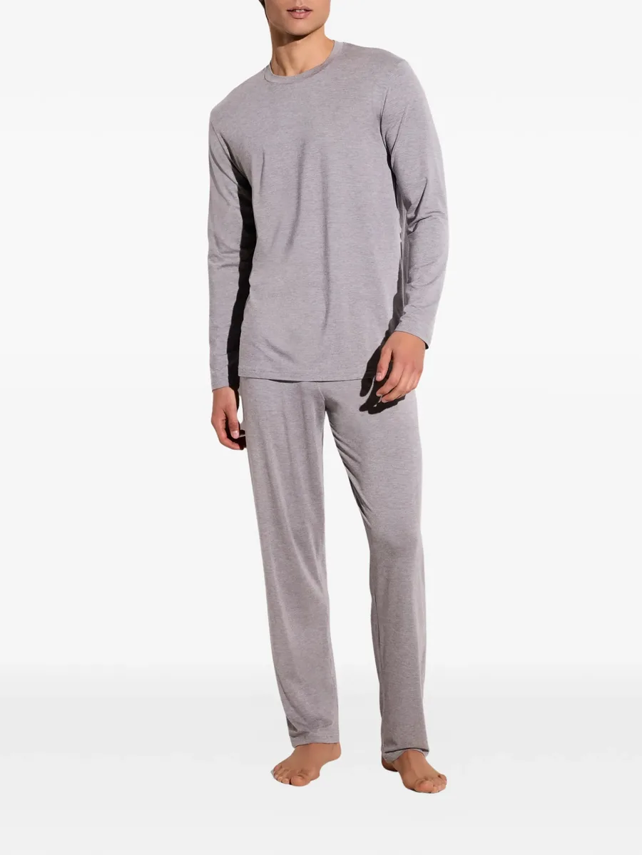 long-sleeve pajamas 4