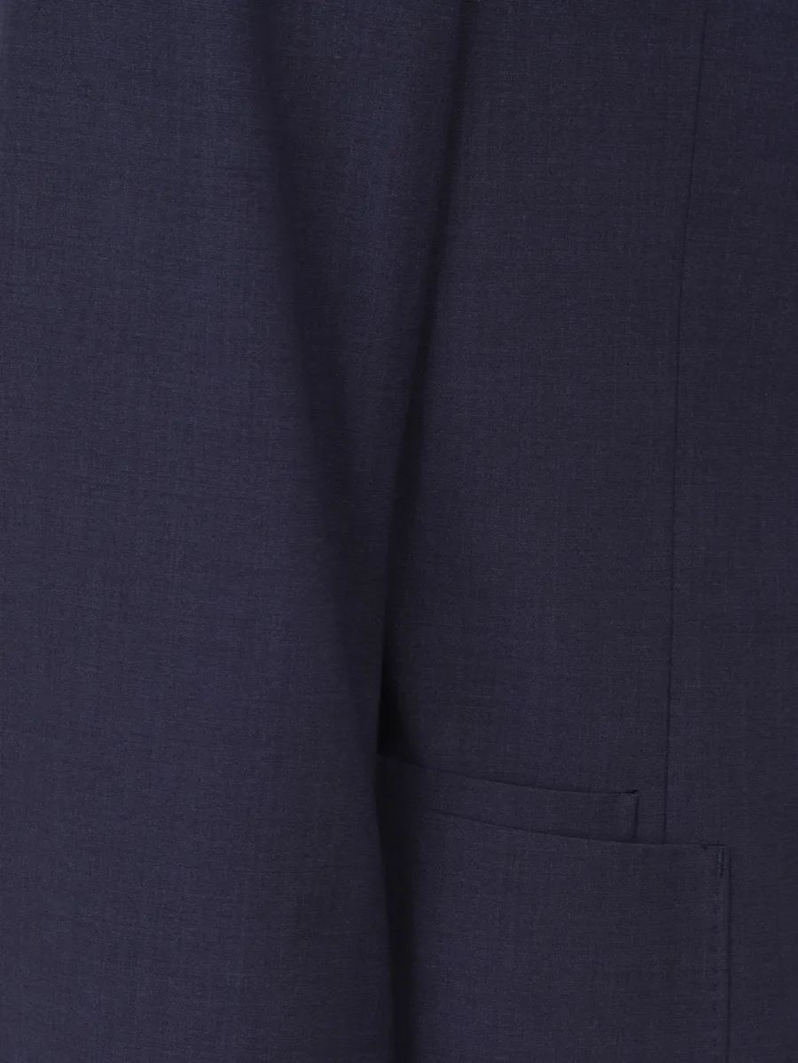single-breasted suit 6