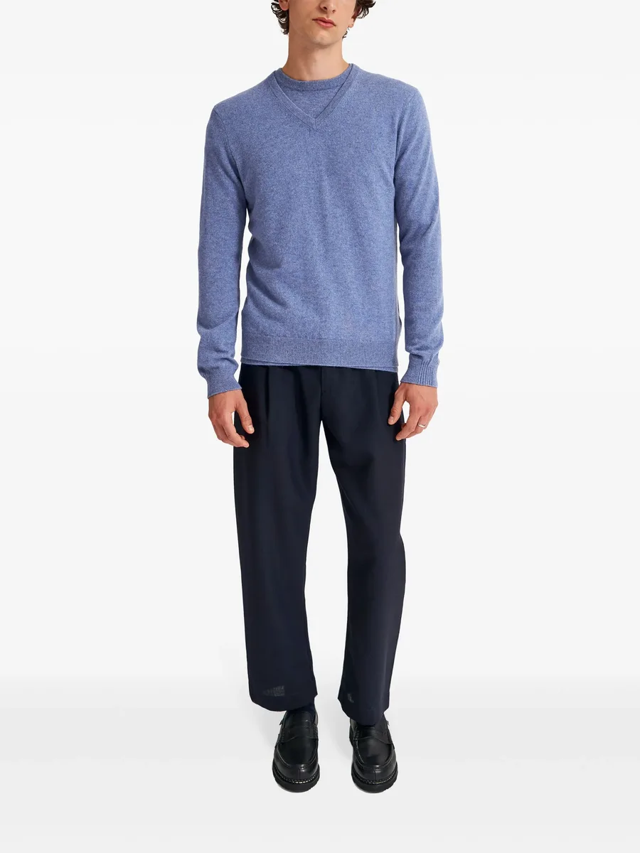 V-neck cashmere jumper 3