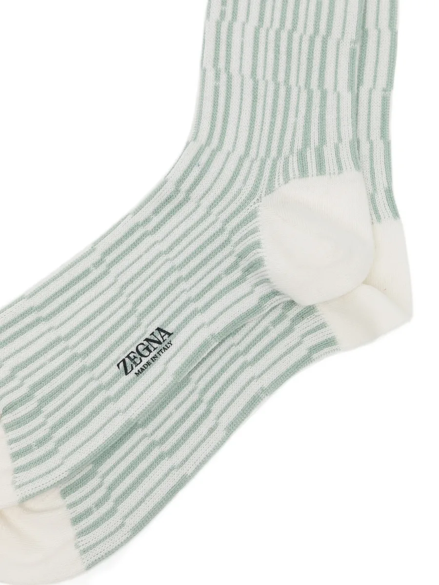 wandering lines socks 6