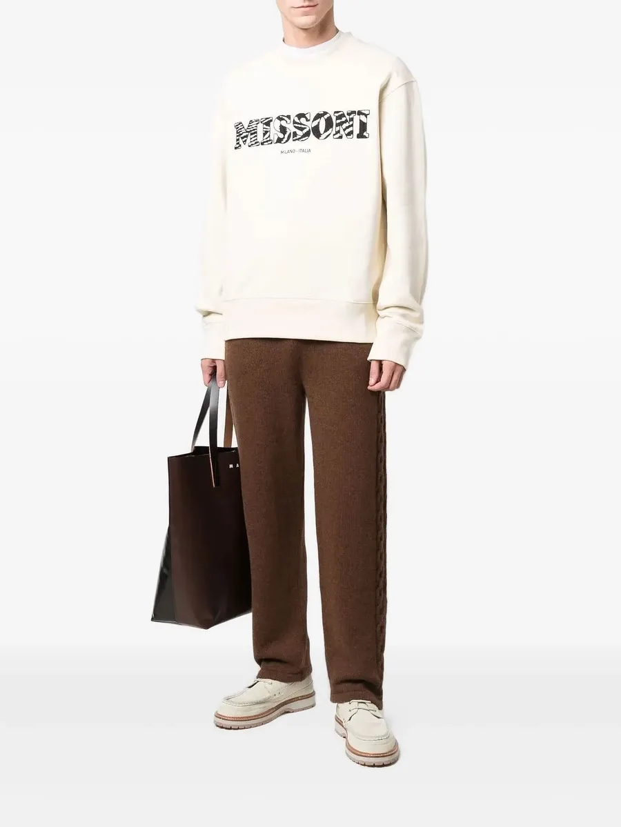 logo sweatshirt 4