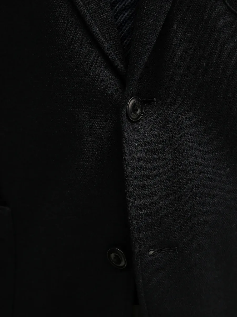 single-breasted blazer 9