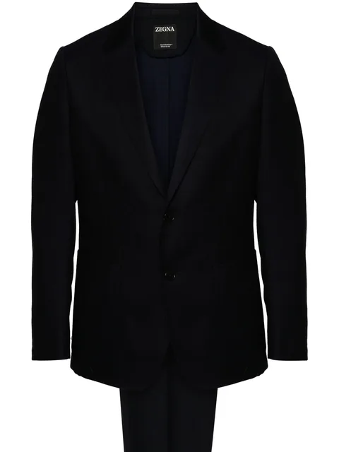 single-breasted suit