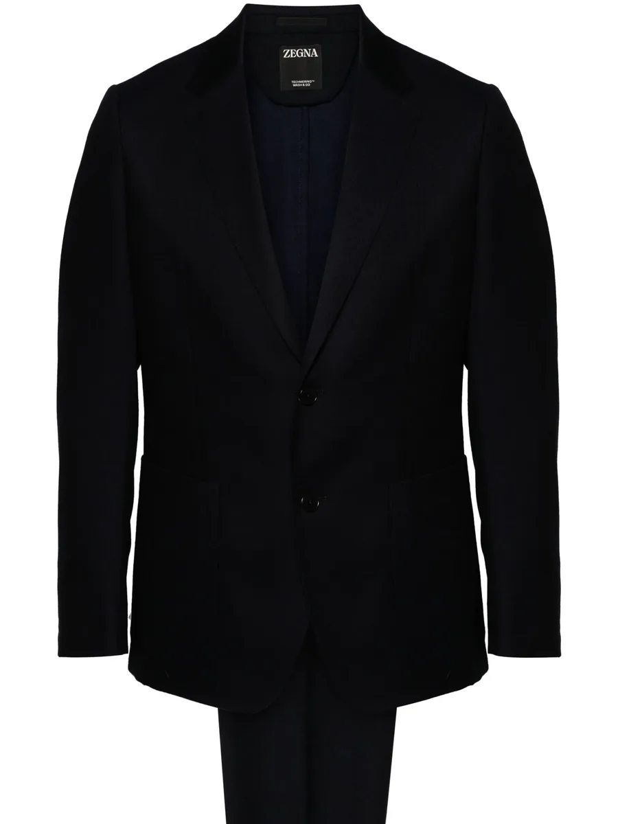 single-breasted suit 1