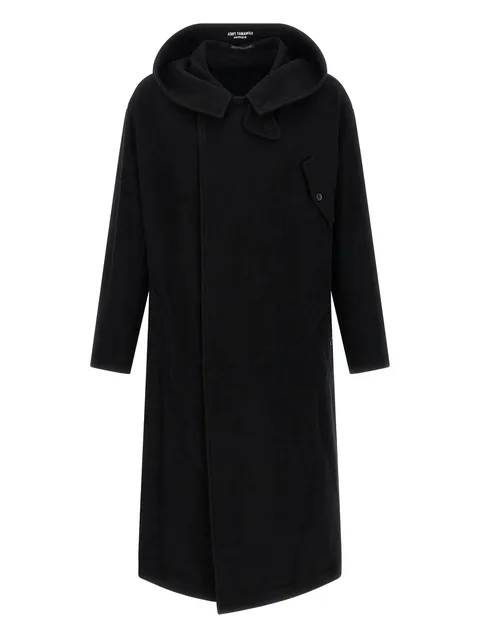 пальто на кнопках с капюшоном