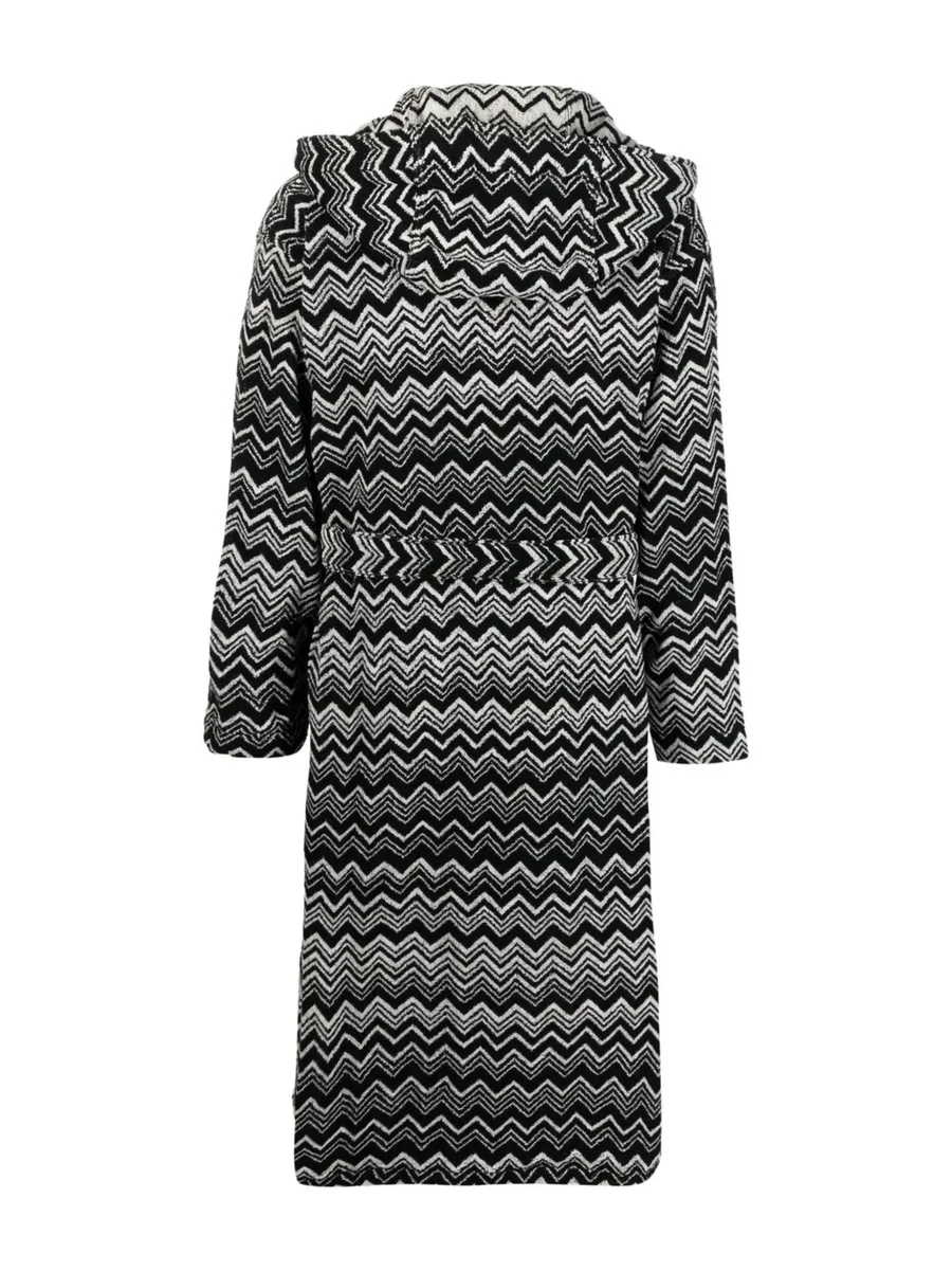 zigzag-pattern bath robe 4