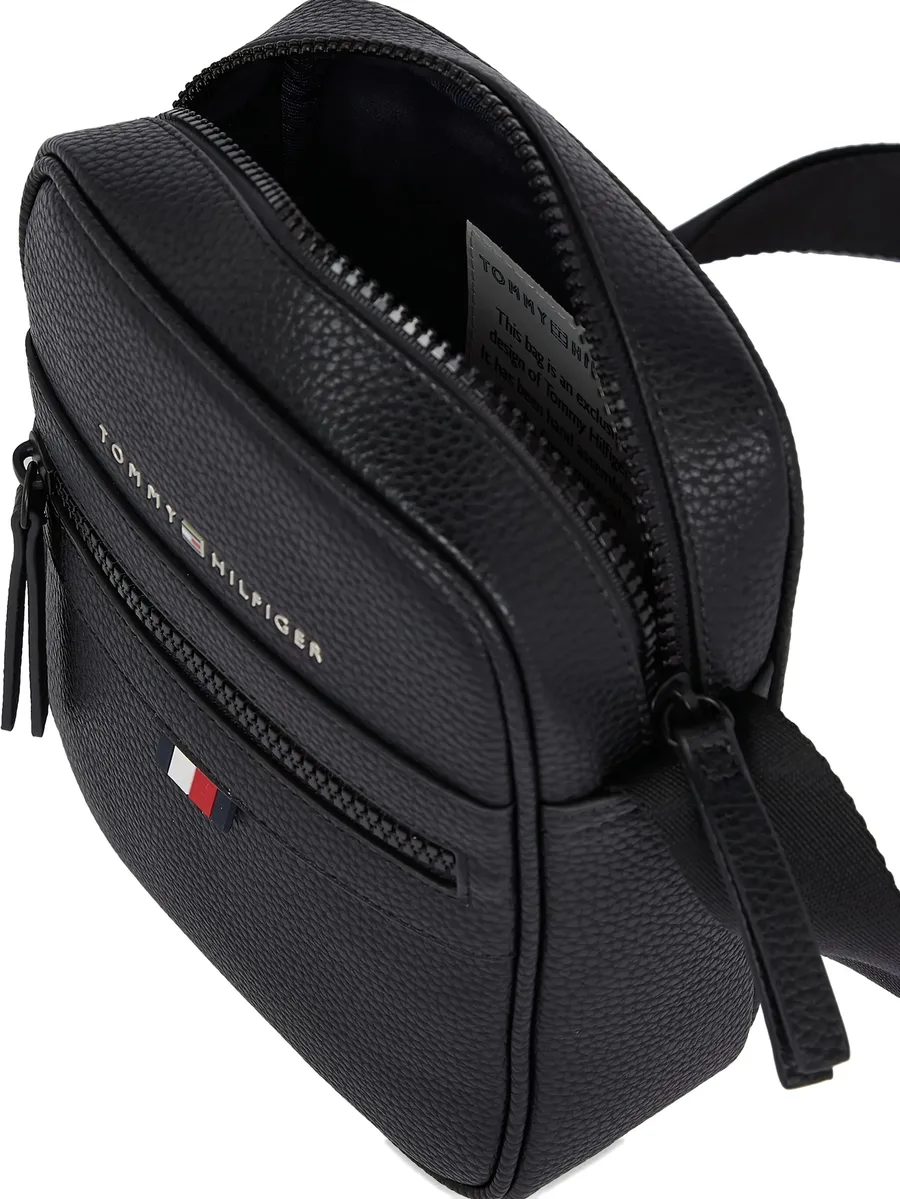 small Essential messenger bag 3