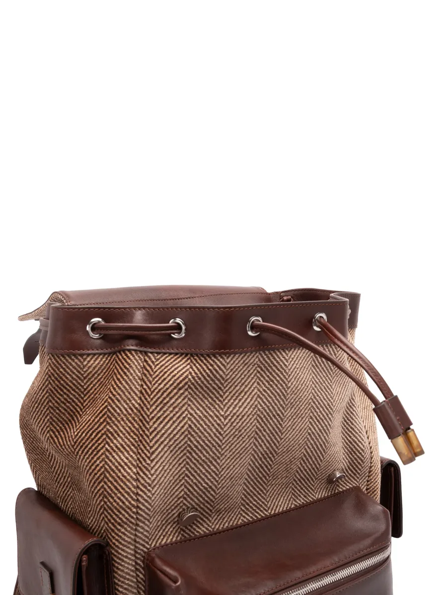 herringbone-pattern buckle-fastening backpack 12
