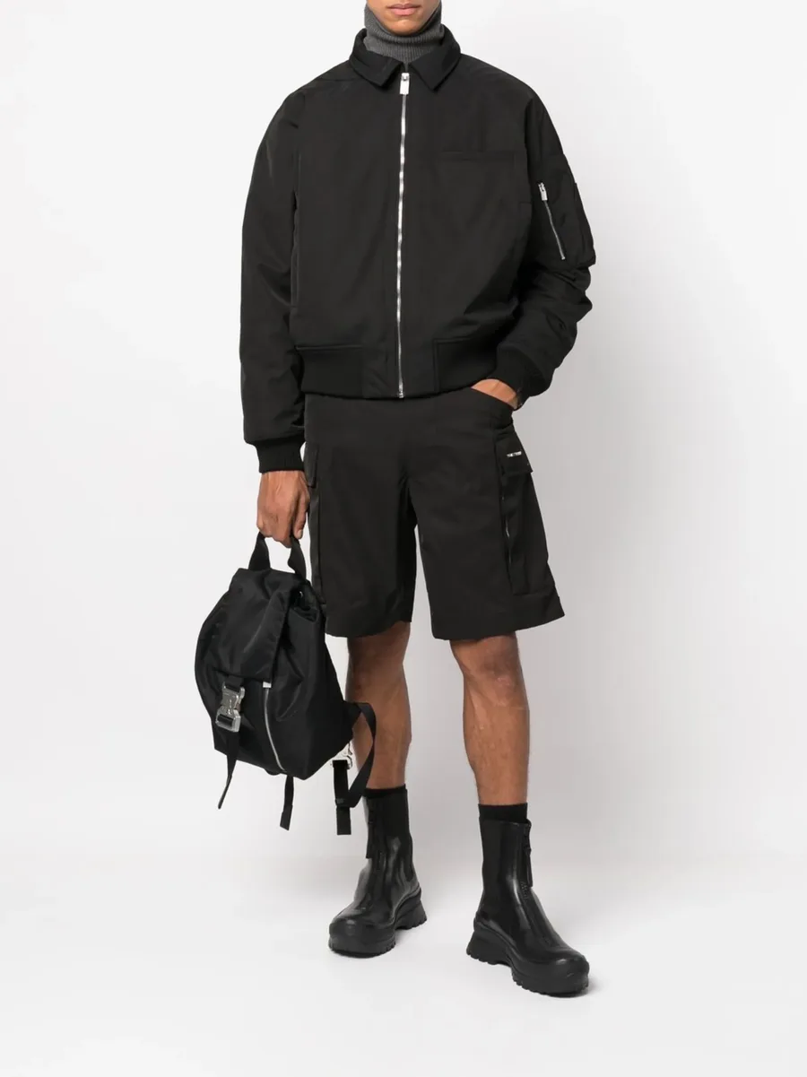 high-waisted cargo shorts 3