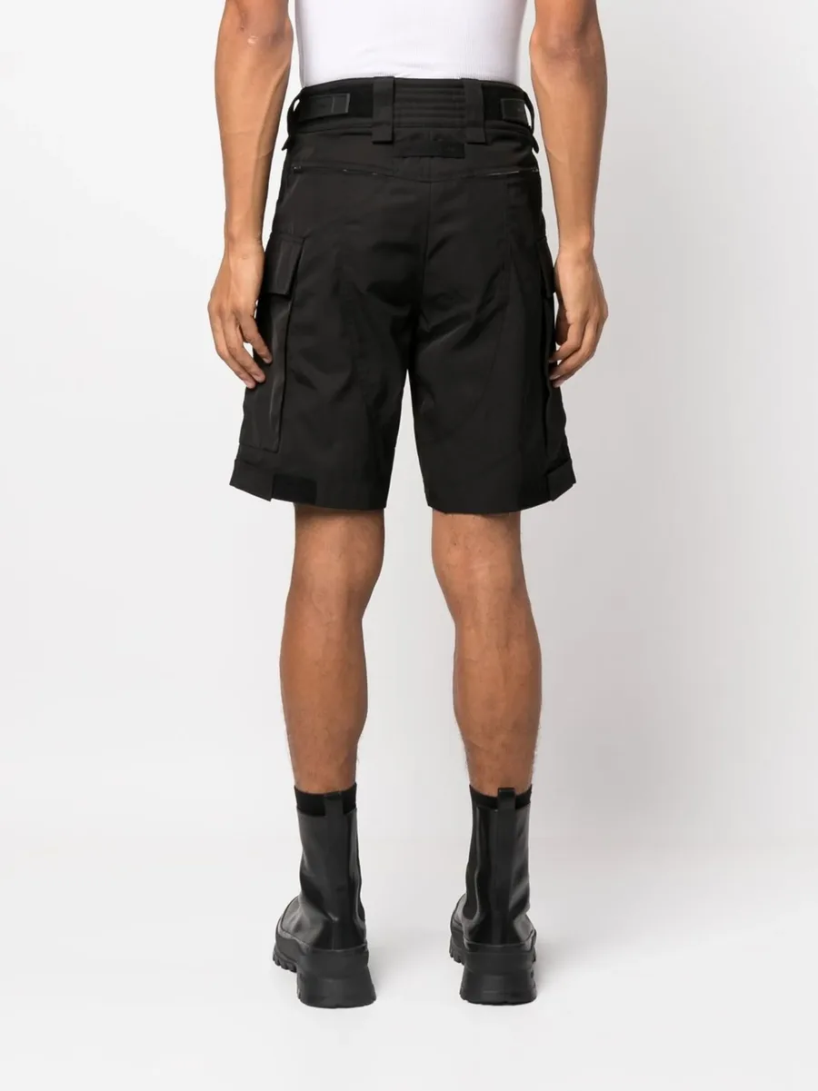 high-waisted cargo shorts 8
