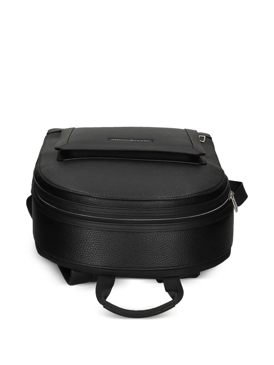 zip backpack 5