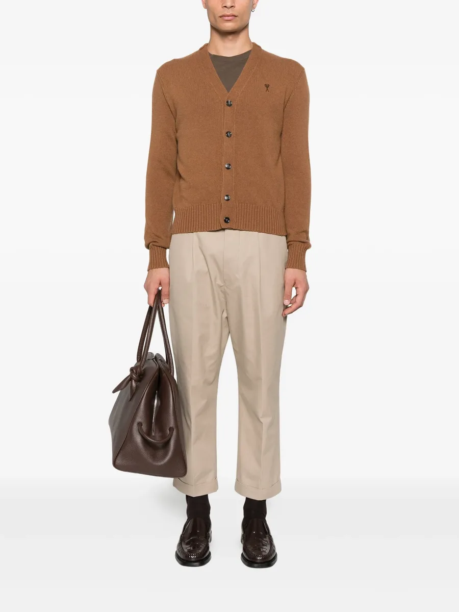 V-neck button cardigan 4