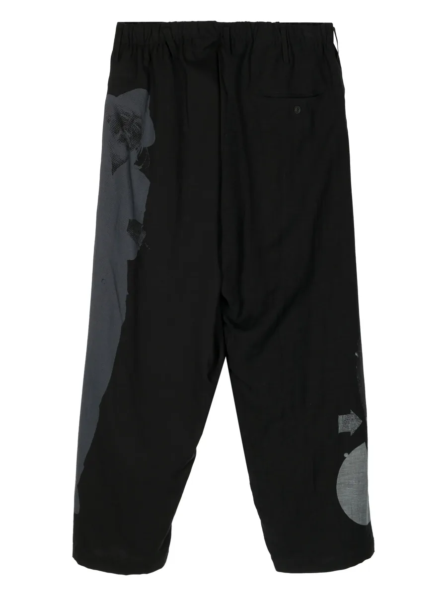 elasticated-waist printed trousers 4