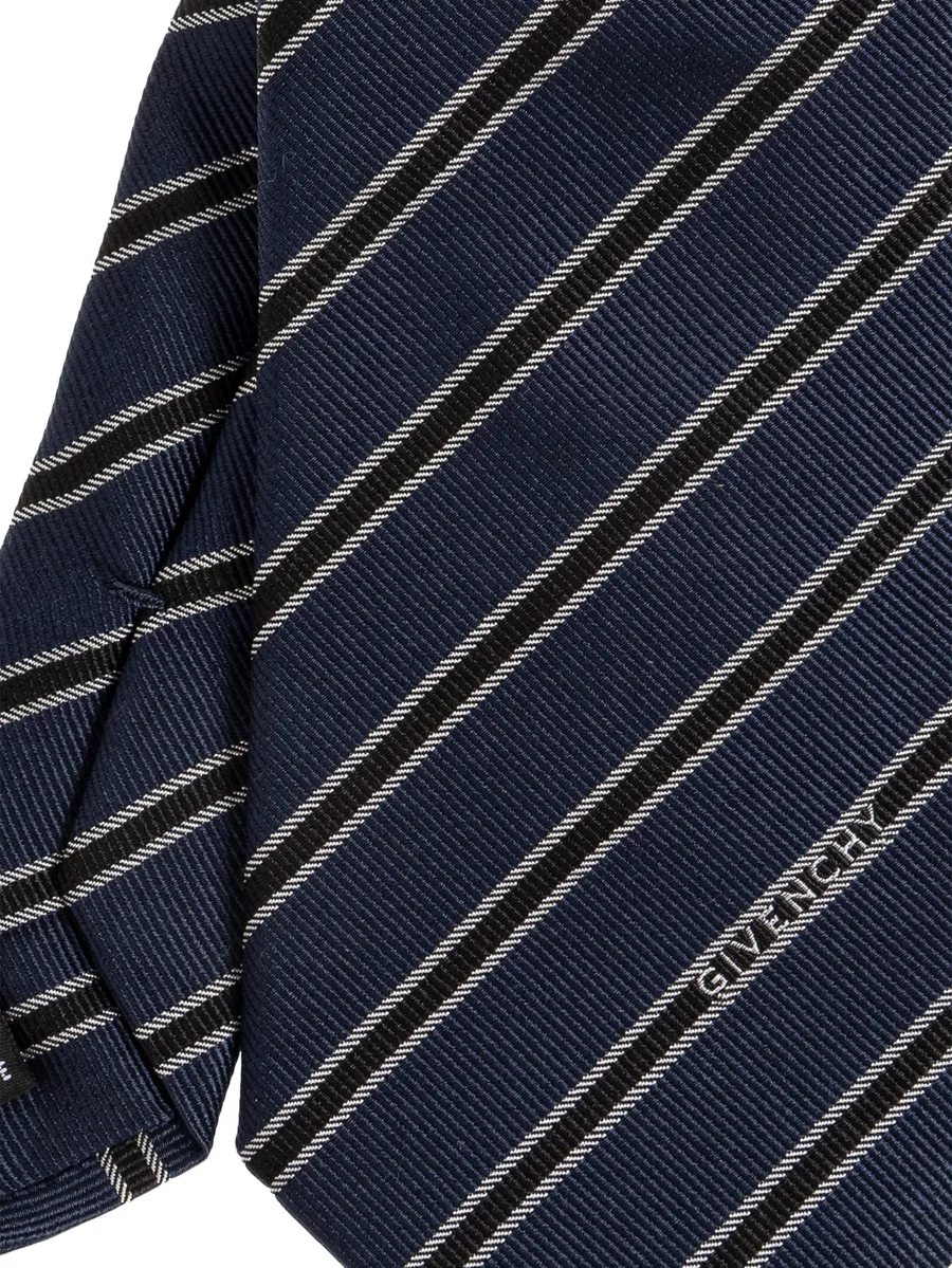 diagonal-stripe tie 6