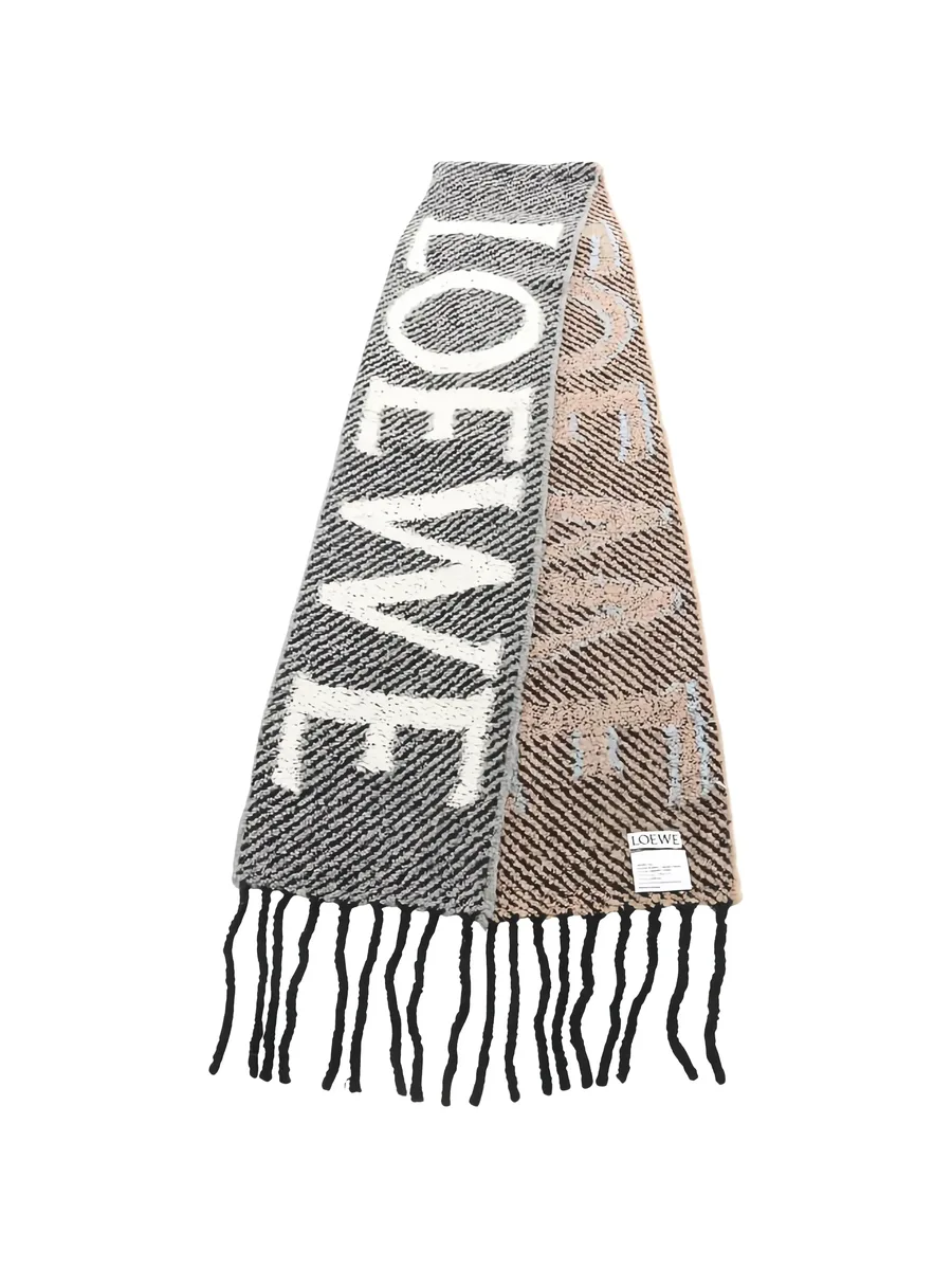 шарф с логотипом (2010-е годы) 2