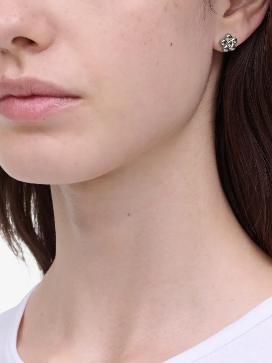 Daisy balloon stud earrings 2