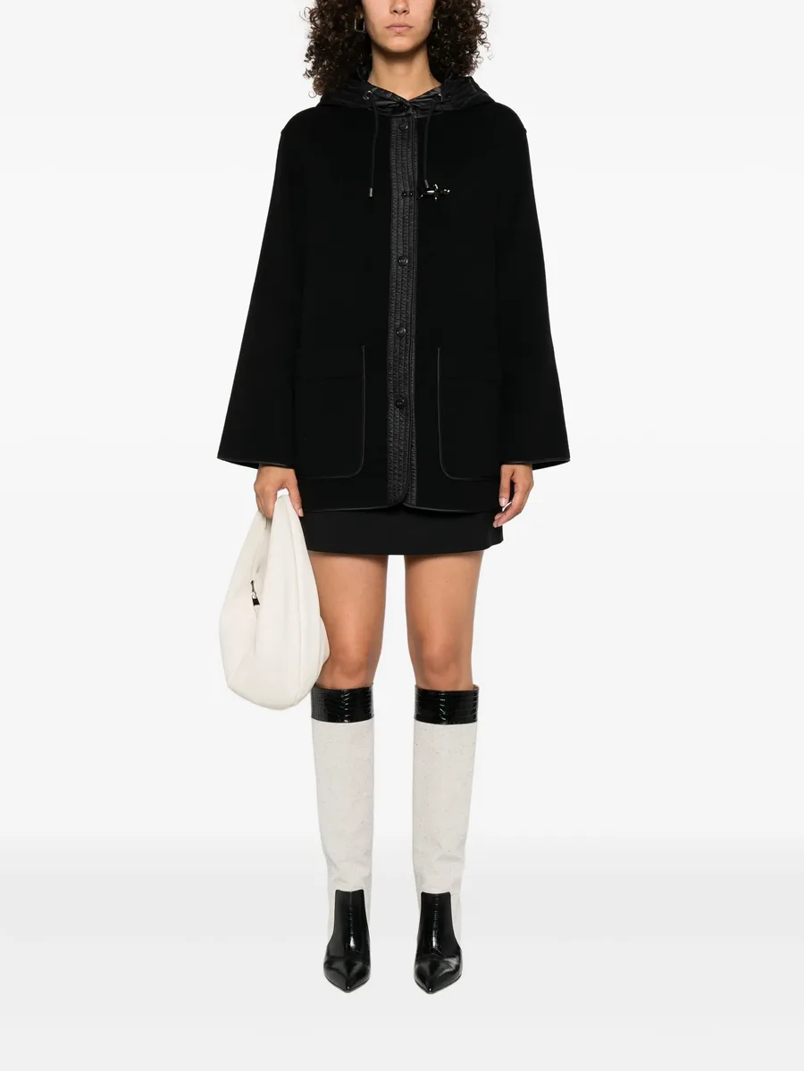 hooded toggle-fastening coat 4