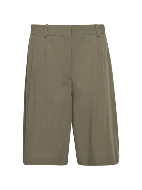wide-leg pleated shorts