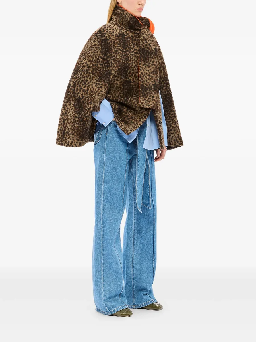 attached-scarf cape 3