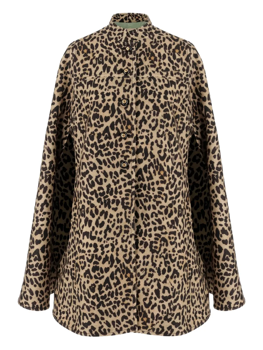 кейп с высоким воротником и анималистичным принтом 2