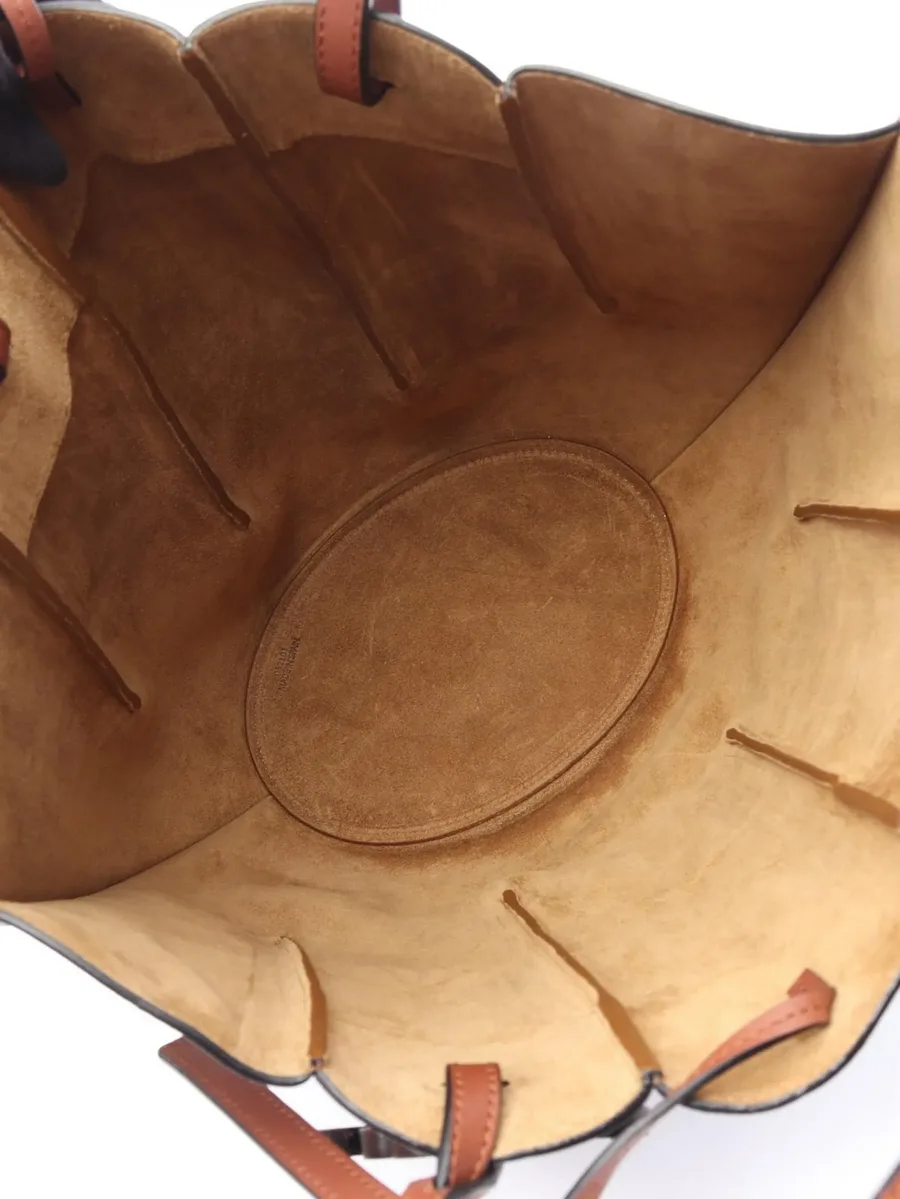 2010s small Shell bucket bag 6