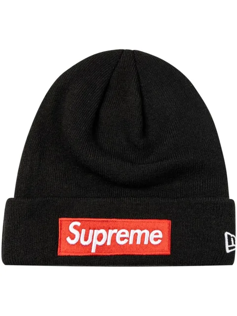 шапка бини с логотипом из коллаборации с New Era