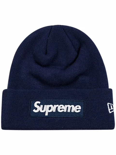 шапка бини с логотипом из коллаборации с New Era