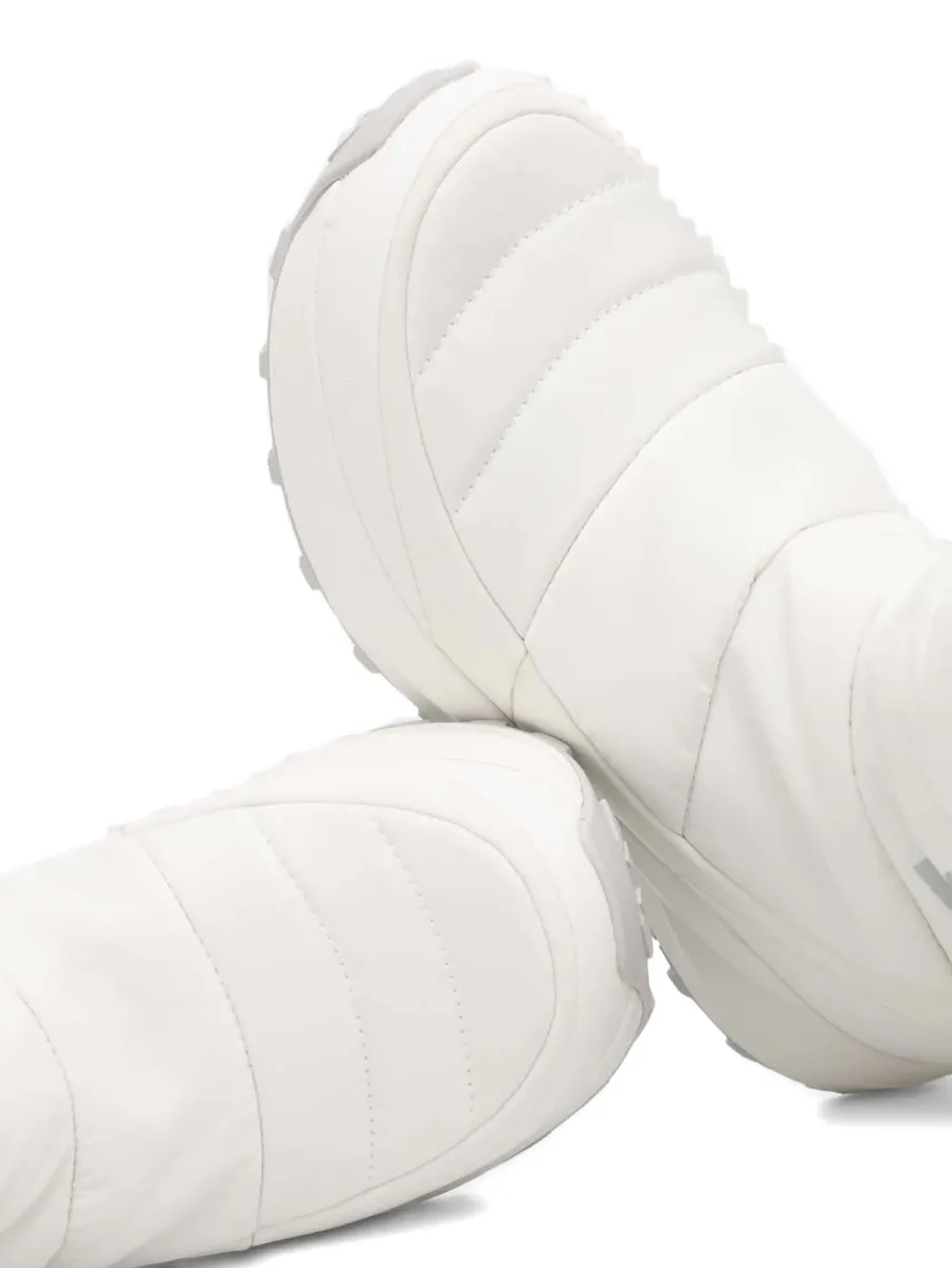 quilted-design snow boots 8