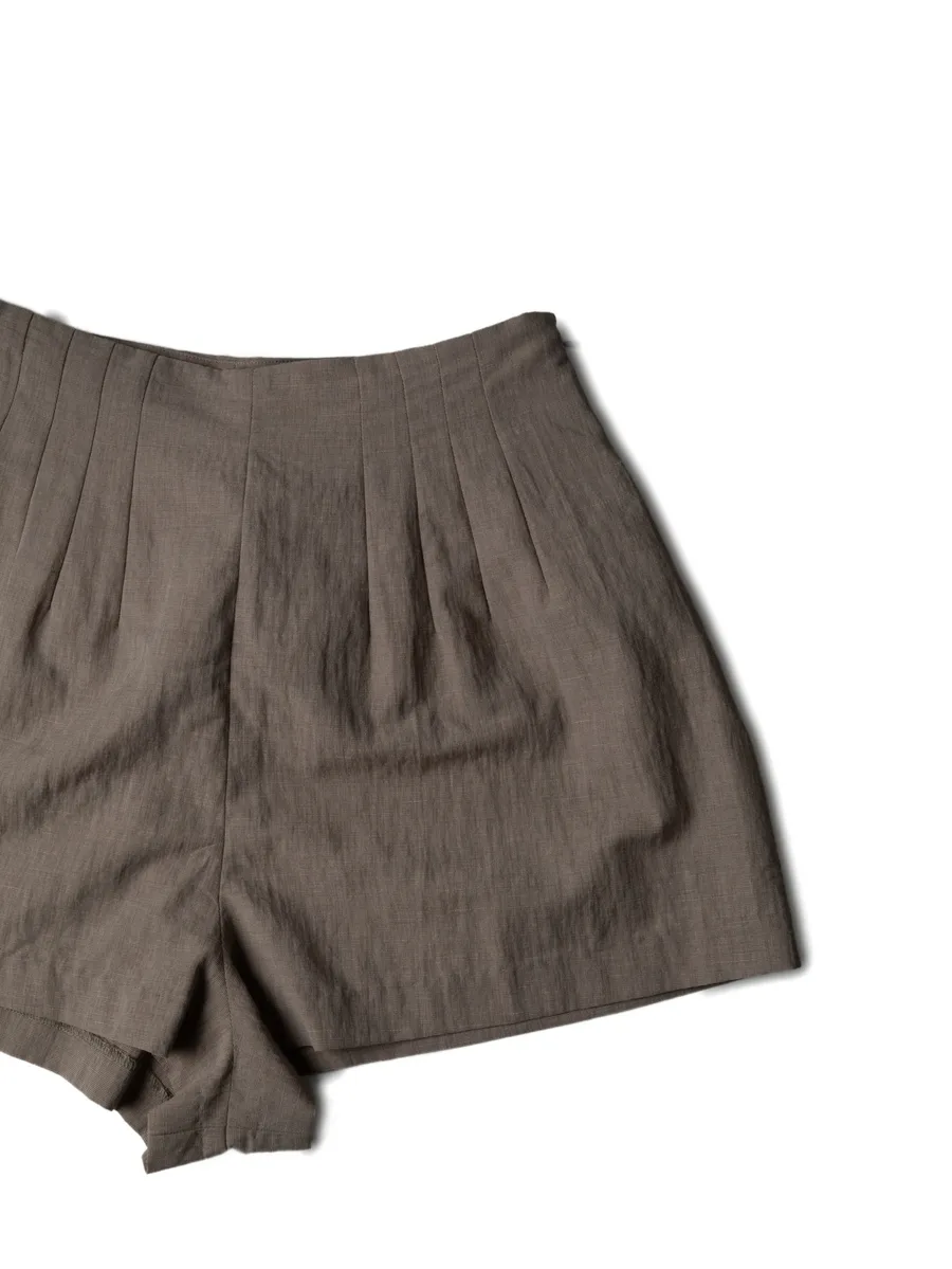 Magpie pleated shorts 6