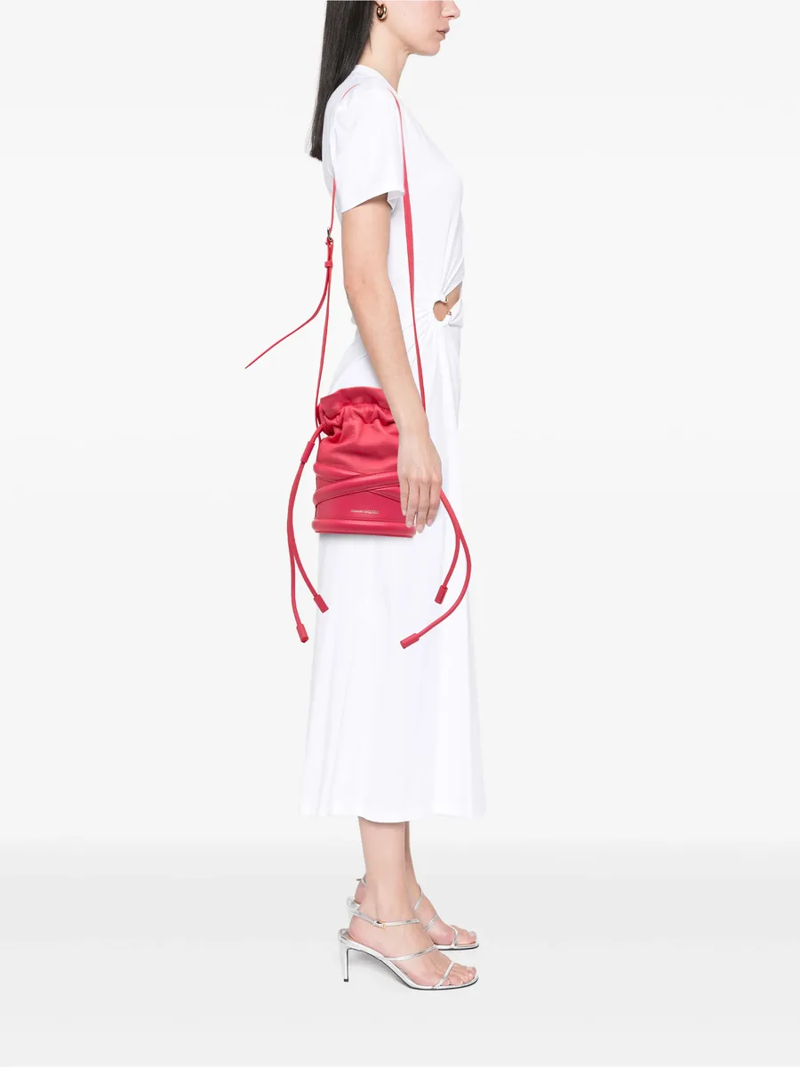 2010-2026 Calfskin The Soft Curve bucket bag 4