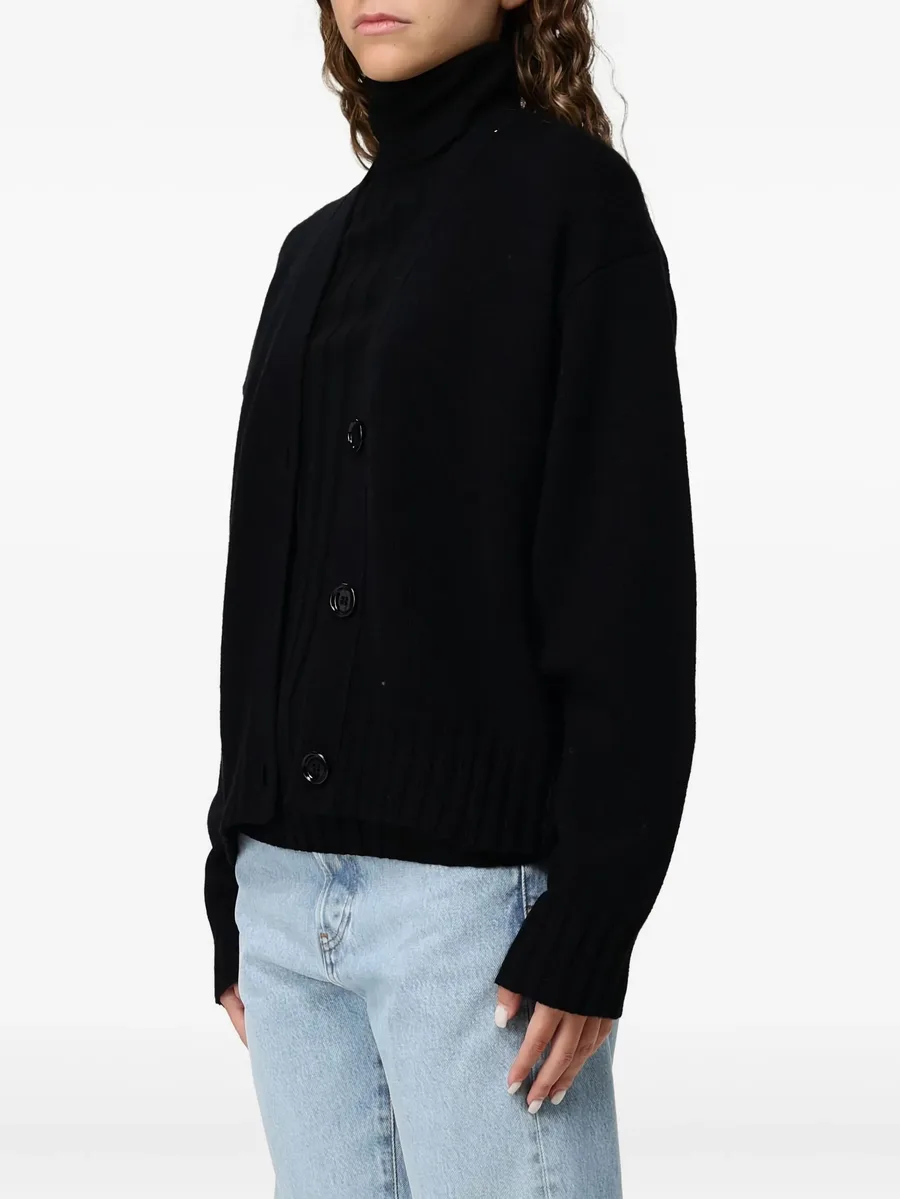 V-neck cardigan 3