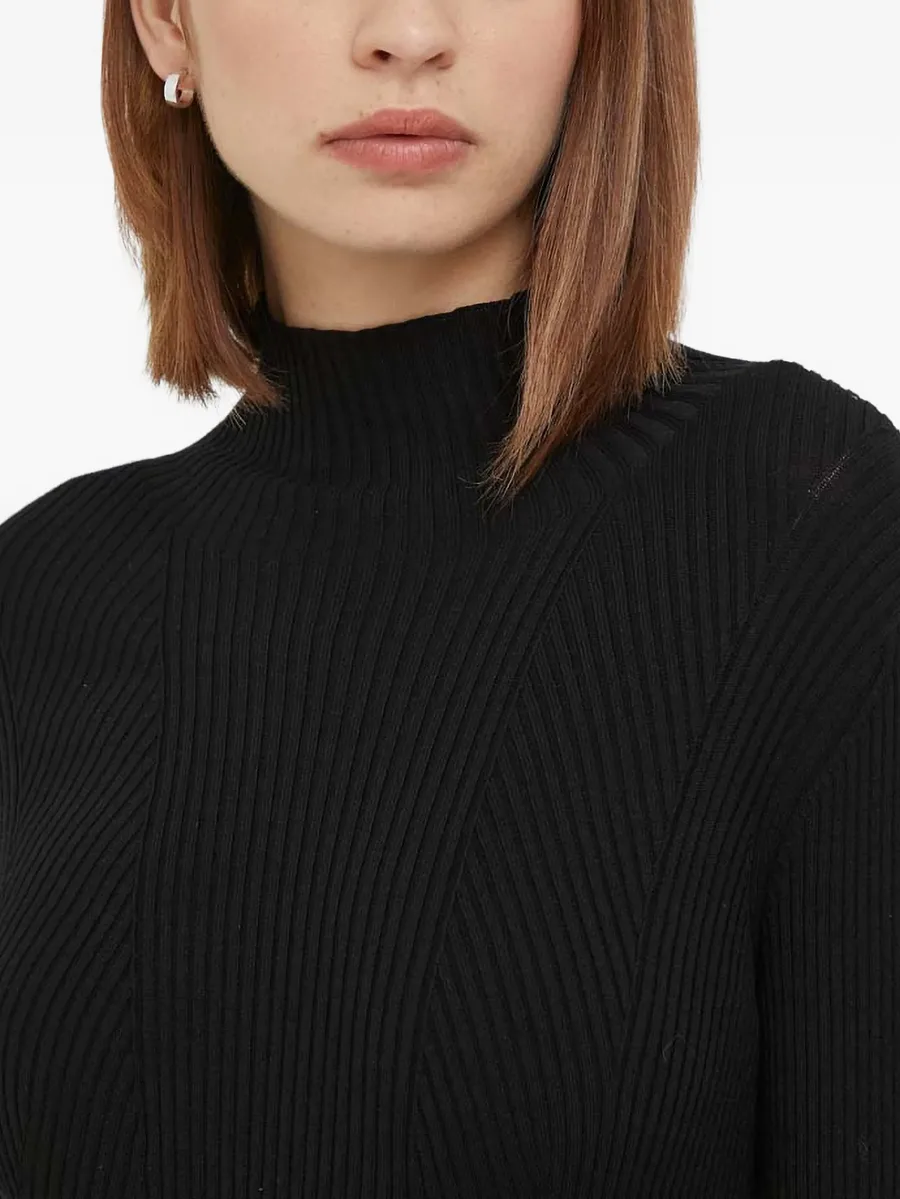 stand-up collar sweater 7
