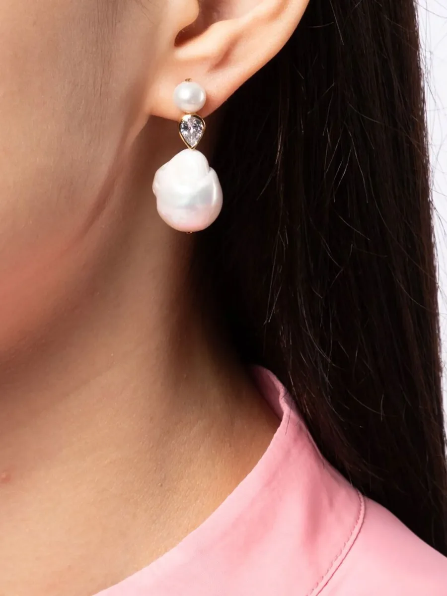 Pulp pearl drop earrings 4