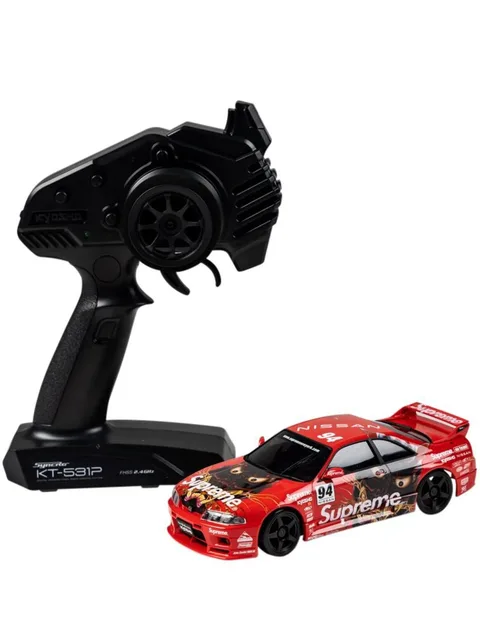 модель Mini-Z Nissan Skyline Nismo R33 RC Readyset из коллаборации с Kyosho