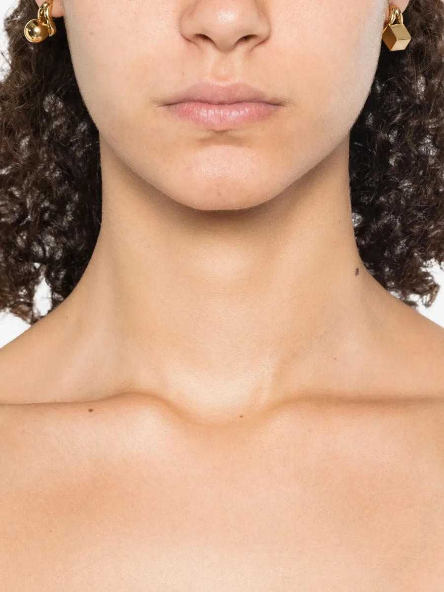 The Nodo shape-embellished earrings 4