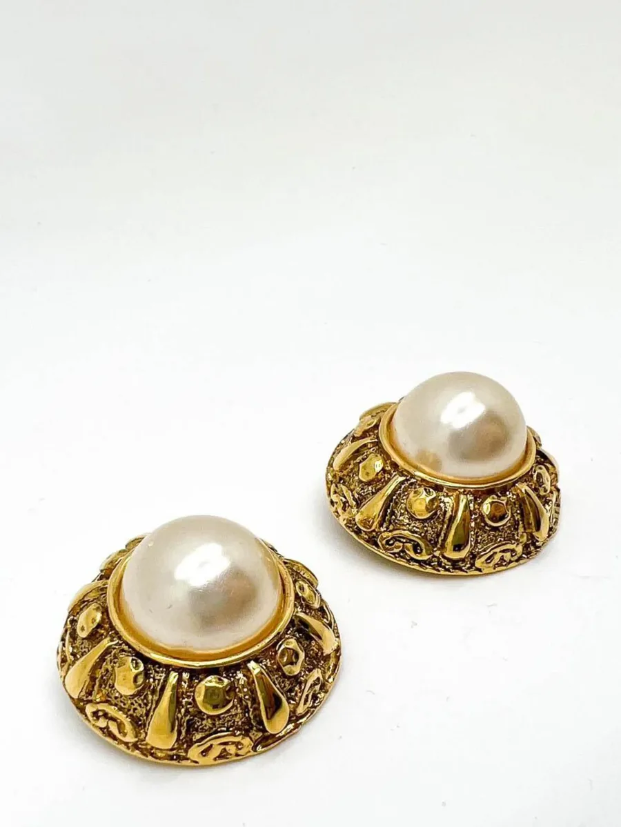 Vintage French Couture Etruscan galleried half pearl earrings 1980s 2