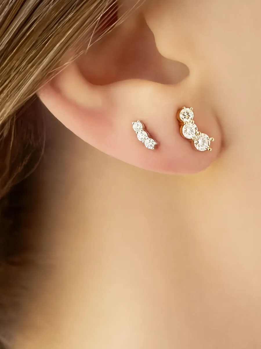 18K white gold Aria diamond earrings 1