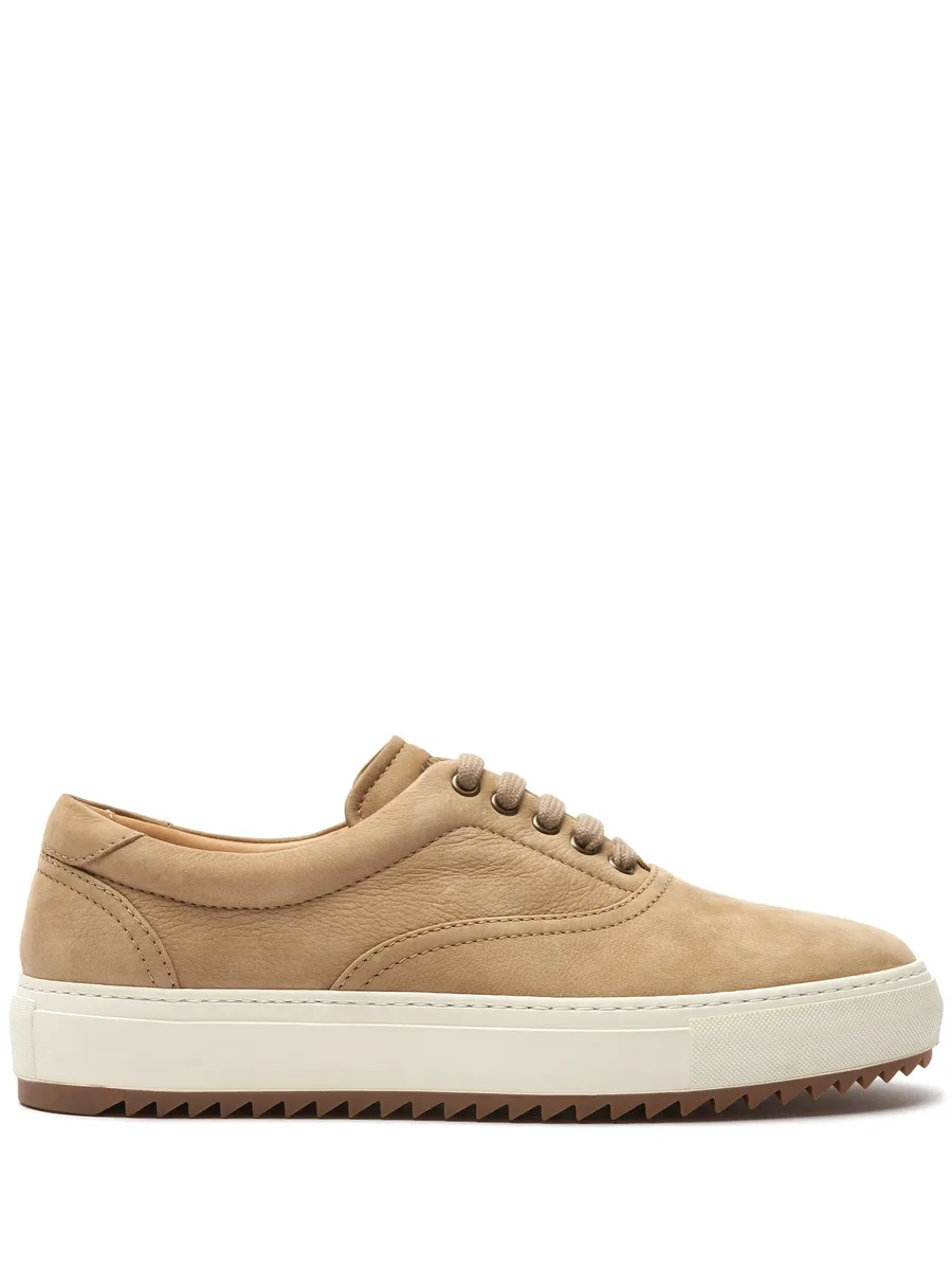 Luis sneakers 2