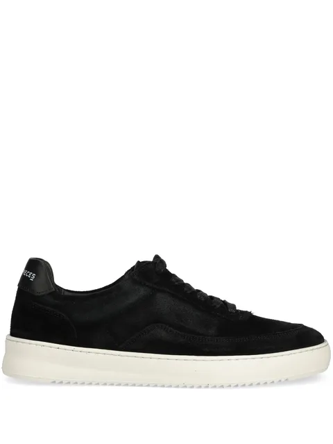 Mondo sneakers