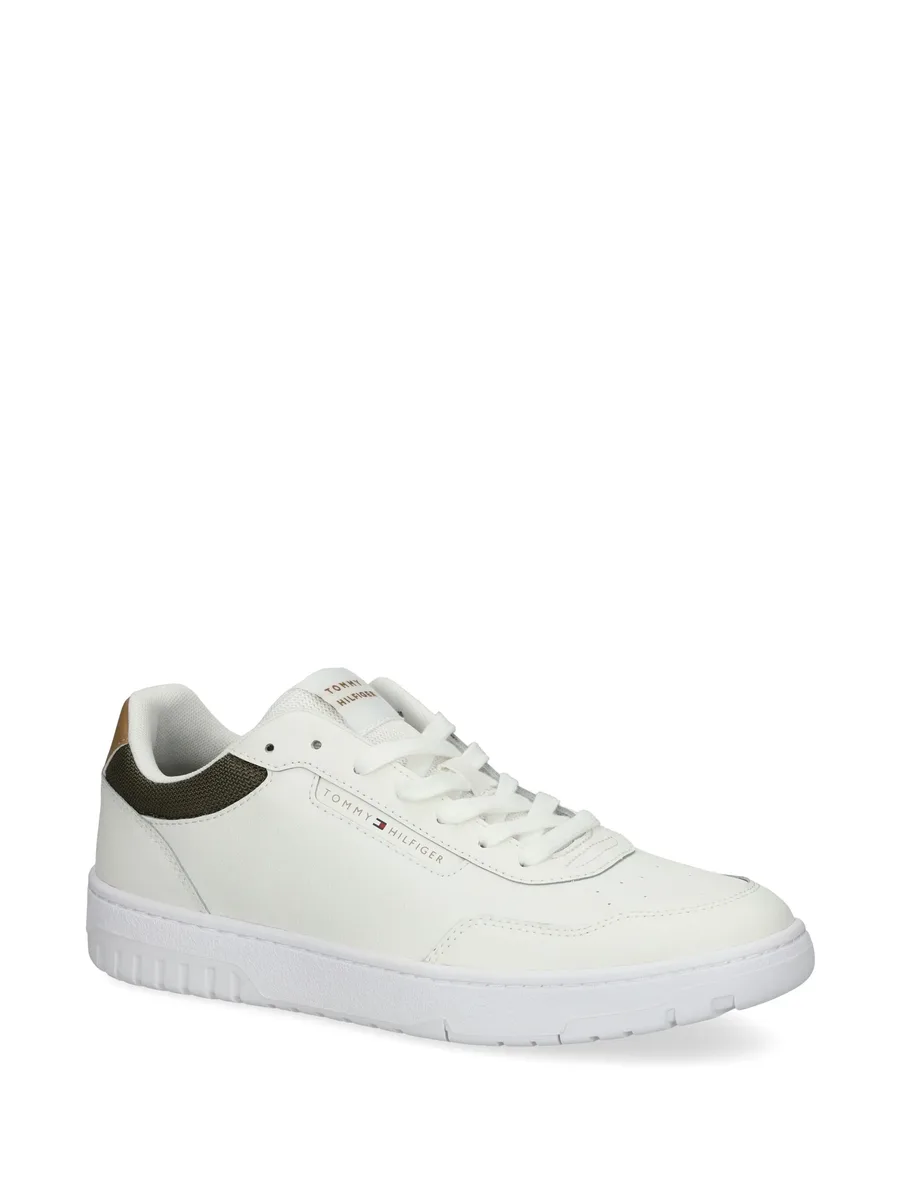 logo sneakers 4