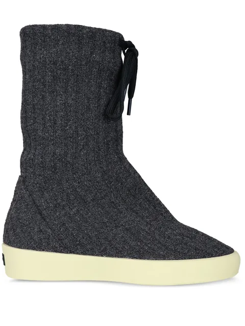 Moc knitted boots