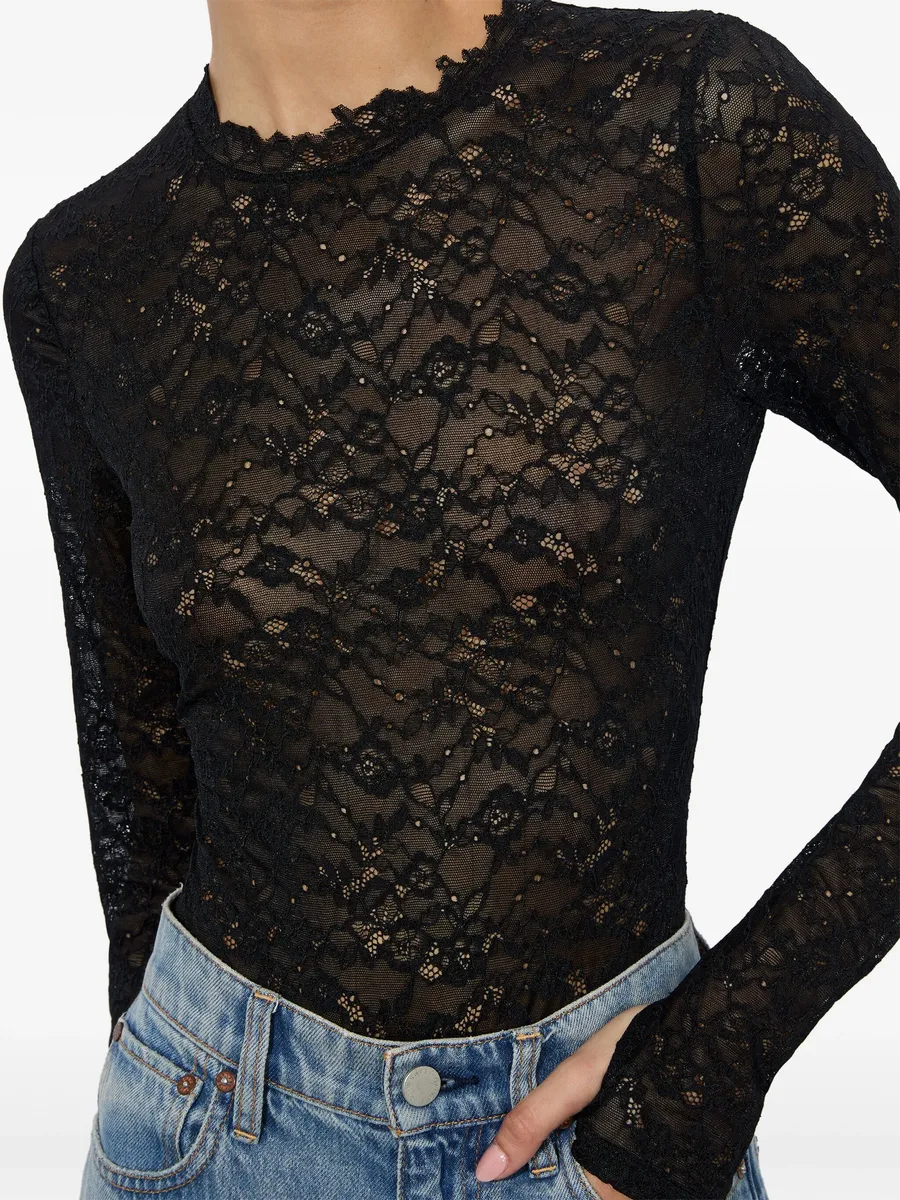 Taeyn bodysuit 10