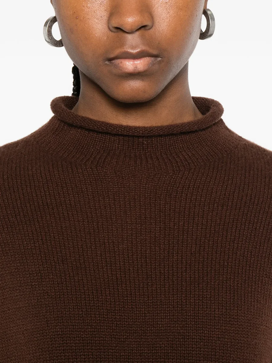 brown  sweater 10
