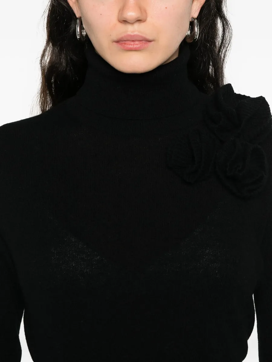 high-neck sweater 9