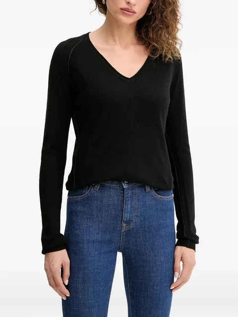 V-neck logo sweater