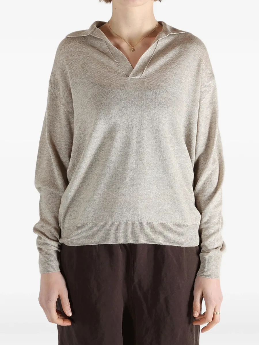 V-neck sweater 3