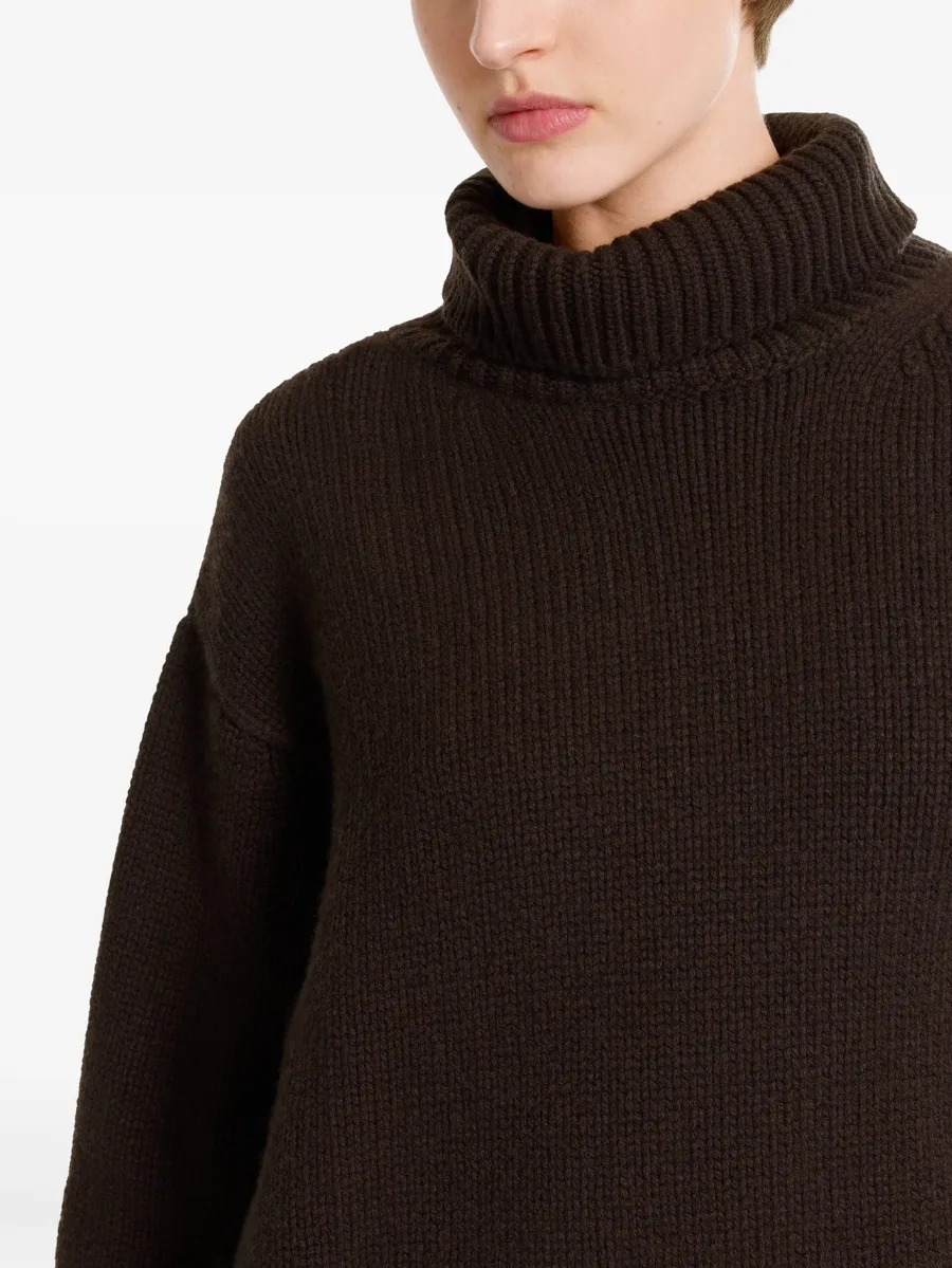 turtleneck sweater 8