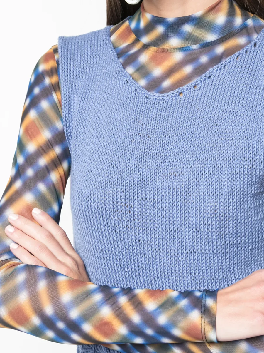 sleeveless knitted top 10