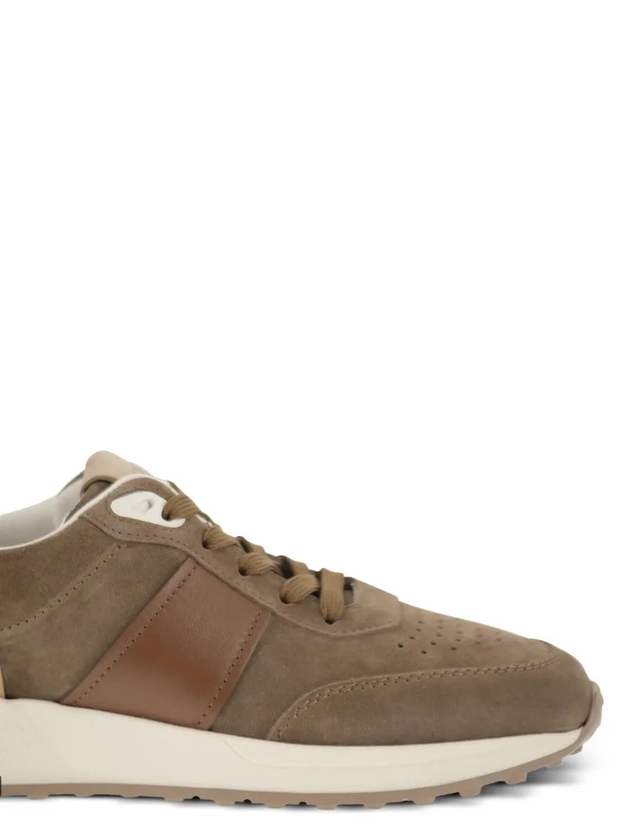 suede sneakers 14