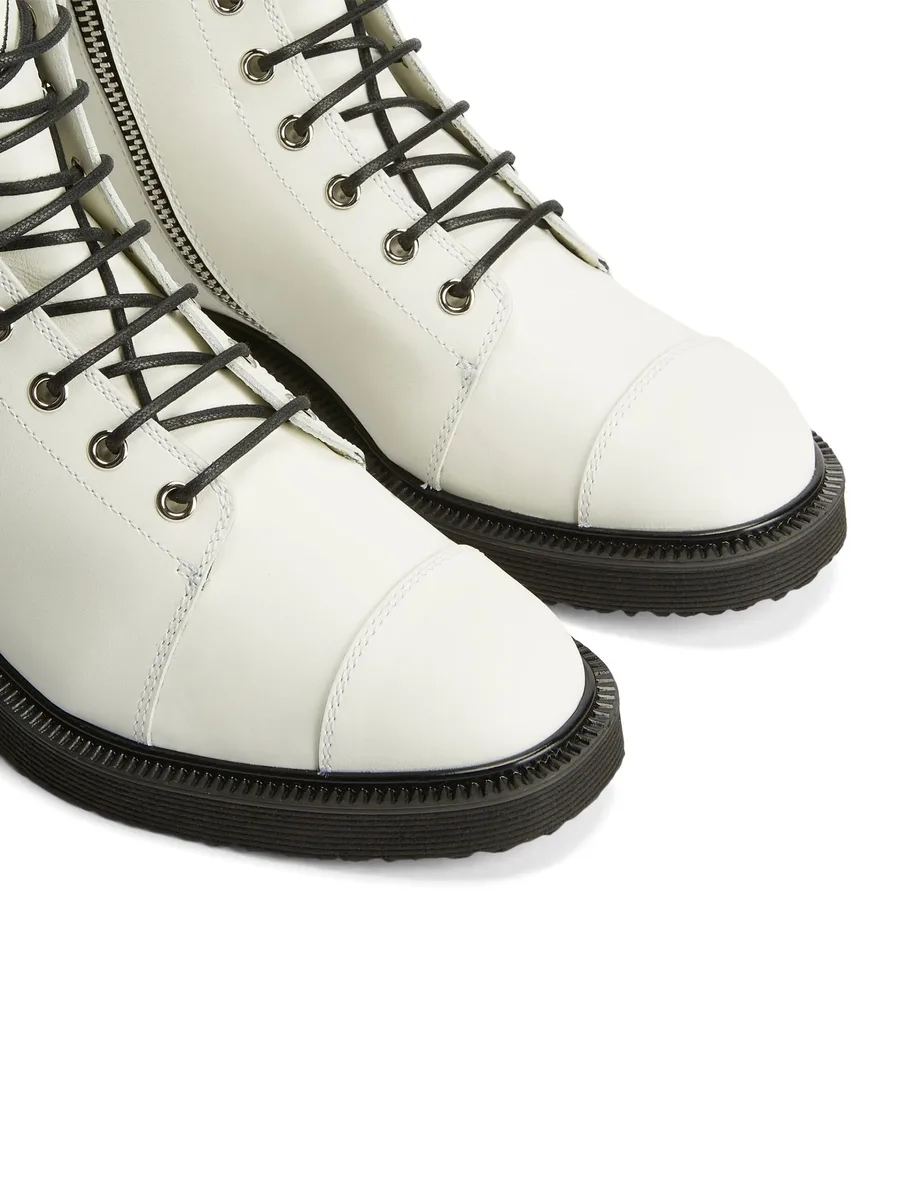 Thora lace-up boots 7